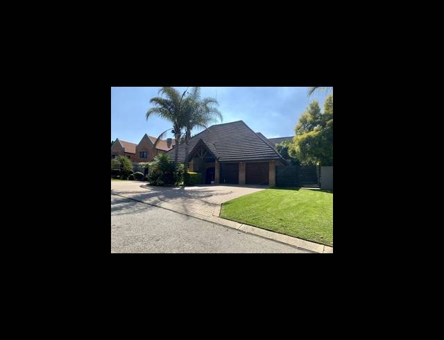 4 BEDROOM GATED ESTATE FOR SALE IN KYALAMI ESTATE